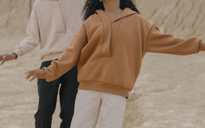 Tendances mode jeunes 2024 : streetwear, éco-style et techwear dominent