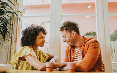 Réinventer les rencontres modernes entre écrans et véritables moments partagés