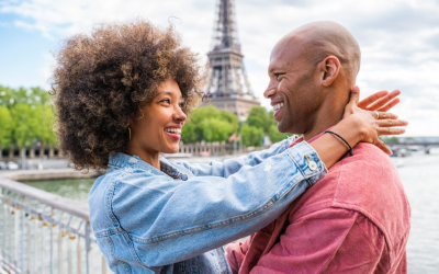 Rencontres 2024 : swipes malins, cafés complices, amour enfin vraiment concret